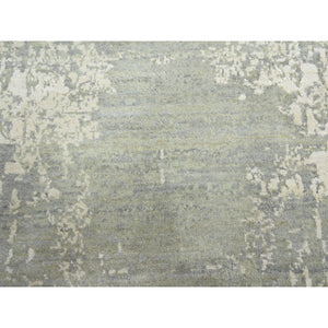9'x12' Misty Gray, Modern Abstract Design with Soft Colors, Wool and Pure Silk, Hand Knotted, Oriental Rug FWR454068