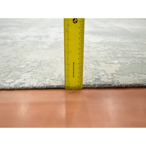 9'x12' Misty Gray, Modern Abstract Design with Soft Colors, Wool and Pure Silk, Hand Knotted, Oriental Rug FWR454068