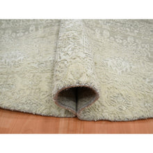 Load image into Gallery viewer, 10&#39;x10&#39; Oyster White, Jewelry Design, Wool And Silk, Hand Knotted, Round, Oriental Rug FWR454086