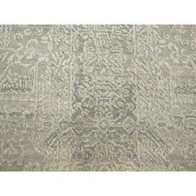Load image into Gallery viewer, 10&#39;x10&#39; Oyster White, Jewelry Design, Wool and Silk, Hand Knotted, Round, Oriental Rug FWR454086