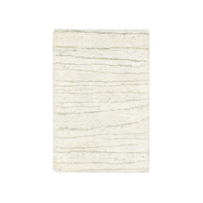 2'x3' Pearl White, Modern, Wavy Design, Hand Knotted, Pure Silk, Lush and Plush, Sample, Mat, Oriental Rug FWR454248