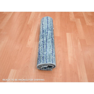2'x4' Bone White, 100% Wool, Even Wear, Hand Knotted Open Field Medallion Design, Antique Persian Sarouk Mat In Good Condition, Clean and Soft Full Pile, Oriental Rug FWR469158