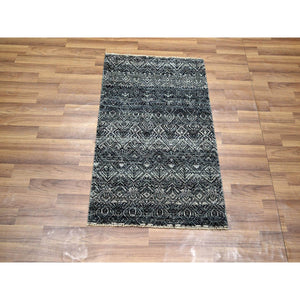 2'x3' Shadow Gray, Hand Knotted, Kohinoor Herat With Small Repetitive Diamond Shaped Geometric Elements, Tone On Tone, Soft To The Touch, Pure Wool, Mat, Oriental Rug FWR456942