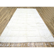 Load image into Gallery viewer, 10&#39;1&quot;x14&#39; Pearl White, Moroccan Weave With Grid Design, Solid, Textured Wool, Hand Knotted, Oriental Rug FWR457266