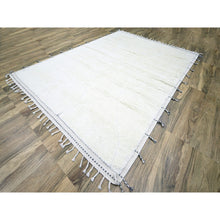 Load image into Gallery viewer, 9&#39;1&quot;x12&#39;3&quot; Pristine White, Moroccan Weave With Criss Cross Design, Shabby Chic, Natural Undyed Wool, Hand Knotted, Oriental Rug FWR457314