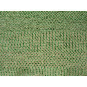 8'1"x10'3" Peppermint Green, Modern Grass Design, Hand Knotted, Denser Weave, Tone on Tone, Borderless, Wool and Silk, Lush and Plush, Oriental Rug FWR458058