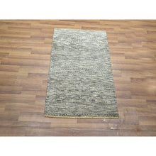 Load image into Gallery viewer, 2&#39;x3&#39; Beige, Hand Knotted, Modern Grass Design, Tone On Tone, Undyed Natural Wool, Mat, Sample, Oriental Rug FWR459510