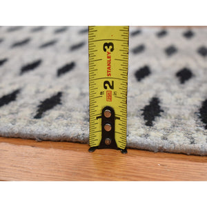 2'x2' Medium Gray, Square, Modern, Small Repetitive Intricate Design, Pure Silk With Textured Wool, Hand Knotted, Oriental Rug FWR468114