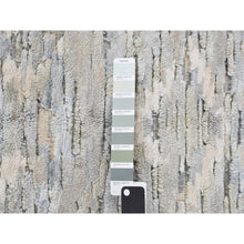 Load image into Gallery viewer, 2&#39;x2&#39; Gin Green, Pastel Collection With Natural Colors, Hi-low Pile, Wool And Pure Silk, Hand Knotted, Square Sample Oriental Rug FWR468156