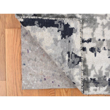 Load image into Gallery viewer, 2&#39;1&quot;x3&#39; Sonic Gray, Modern Abstract Design, Hand Knotted, Wool And Silk, Nepali Weave, Sample Oriental Rug FWR468600