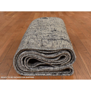 6'x9' Oyster Gray, Fossil Design, Soft To The Touch, 100% Wool, Hand Knotted, Modern, Oriental Rug FWR470340