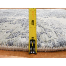 Load image into Gallery viewer, 4&#39;x6&#39; Nevada Gray, Galaxy Design, 100% Wool, Hand Knotted Oriental Rug FWR470754