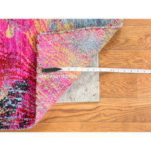Load image into Gallery viewer, 2&#39;x3&#39;1&quot; Fuscia Pink, Sari Silk, Modern Design, Sample, Hand Knotted, Mat, Oriental Rug FWR470820