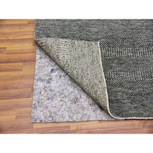 Load image into Gallery viewer, 4&#39;2&quot;x6&#39; Medium Gray, Modern Grass Design, Natural Undyed Wool, Hand Knotted, Oriental Rug FWR476874