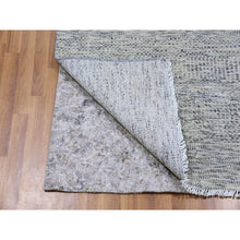Load image into Gallery viewer, 4&#39;x10&#39;1&quot; Silver Gray, 100% Undyed Wool, Tone On Tone, Modern Grass Design, Hand Knotted, Wide Runner Oriental Rug FWR477132