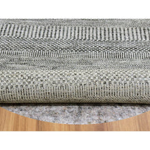 Load image into Gallery viewer, fine wool rugs