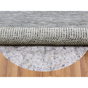 5'x5' Pastel Gray, Natural Undyed Wool, Modern Grass Design, Hand Knotted, Tone On Tone, Round Oriental Rug FWR477402