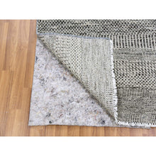 Load image into Gallery viewer, 3&#39;x4&#39;9&quot; Storm Gray, Tone on Tone, Modern Grass Design, Undyed Natural Wool, Hand Knotted, Oriental Rug FWR477462