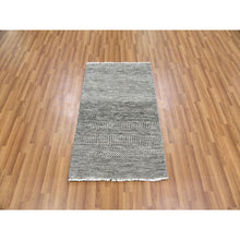 Load image into Gallery viewer, 2&#39;5&quot;x4&#39;1&quot; Ice Gray, Modern Grass Design, Tone On Tone, Undyed 100% Wool, Hand Knotted, Oriental Rug FWR477480