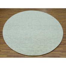 Load image into Gallery viewer, 8&#39;x8&#39; Earl Gray, Hand Knotted, Shabby Chic, Modern 100% Undyed Wool With Grass Design, Tone On Tone, Oriental Round Rug FWR477930