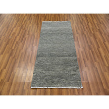 Load image into Gallery viewer, 2&#39;6&quot;x5&#39;10&quot; Dove And Onyx Gray, Hand Knotted, Undyed Modern Grass 100% Wool Design, Tone On Tone, Oriental Runner Rug FWR478242
