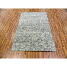 Load image into Gallery viewer, 4&#39;x6&#39;2&quot; Rock Ridge Gray, Hand Knotted, Modern Tone On Tone Grass Design, Undyed Pure Wool, Oriental Rug FWR478458