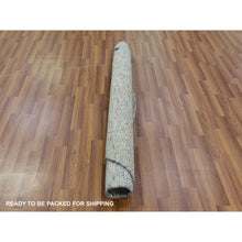 Load image into Gallery viewer, 5&#39;x5&#39; Platinum Gray, Tone On Tone, Undyed 100% Wool, Hand Knotted, Modern Grass Design, Round Oriental Rug FWR478476