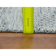Load image into Gallery viewer, 3&#39;x5&#39;6&quot; 100% Undyed Wool, Modern Hand Knotted Grass Design, Tone On Tone, Oriental Rug FWR478482