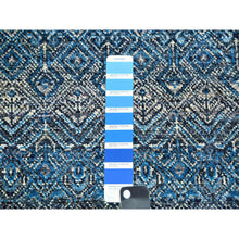 Load image into Gallery viewer, 8&#39;x8&#39; Georgian Blue, Kohinoor Herat Design With Small Geometric Repetitive, Soft To The Touch All Wool, Hand Knotted, Round Oriental Rug FWR478590