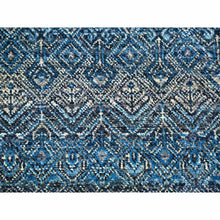 Load image into Gallery viewer, 8&#39;x8&#39; Georgian Blue, Kohinoor Herat Design With Small Geometric Repetitive, Soft To The Touch All Wool, Hand Knotted, Round Oriental Rug FWR478590