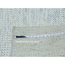 Load image into Gallery viewer, 6&#39;x6&#39; Pale Oak Gray, Hand Knotted Extra Soft Wool, Organic Sustainable Textile, Undyed Modern Tone on Tone Grass Design, Square Oriental Rug FWR478782