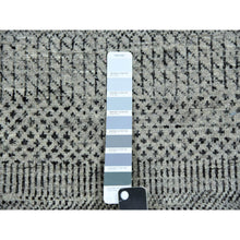 Load image into Gallery viewer, 2&#39;7&quot;x18&#39;4&quot; Sabre Gray, Modern Undyed Grass Design, Velvety And Soft Wool, Tone On Tone, Xl Runner Oriental Rug FWR479310