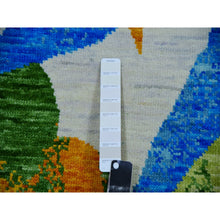 Load image into Gallery viewer, 9&#39;x12&#39;3&quot; Daisy White, Colorful Modern And Botanical Design, Hand Knotted, 100% Wool, Oriental Rug FWR479616