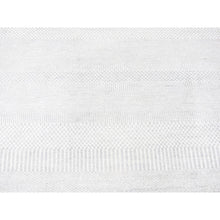 Load image into Gallery viewer, 7&#39;9&quot;x7&#39;9&quot; Ivory, Modern Grass Design Gabbeh Densely Woven, Wool And Silk Hand Knotted, Round Oriental Rug FWR481542