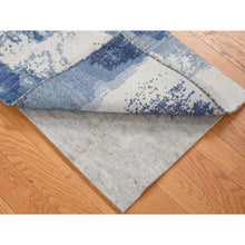 Load image into Gallery viewer, 2&#39;x3&#39; Ivory-denim Blue, 100% Wool, Hand Knotted, Modern Abstract Design, Mat Oriental Rug FWR482202