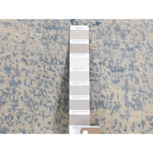 Load image into Gallery viewer, 2&#39;x3&#39;2&quot; Light Gray With Touches Of Blue, Modern Design, 100% Wool, Hand Knotted, Mat Oriental Rug FWR482568