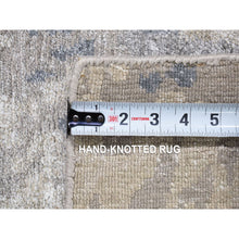 Load image into Gallery viewer, 2&#39;x2&#39;10&quot; Light Gray, Textured Wool With Plant Based Silk, Modern Abstract Design, Hand Knotted, Mat Oriental Rug FWR482598