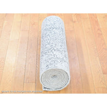 Load image into Gallery viewer, 2&#39;5&quot;x12&#39; Light Gray, Transitional Jacquard Loomed, Wool And Plant Based Silk, Runner Oriental Rug FWR482748