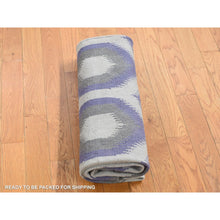 Load image into Gallery viewer, 4&#39;2&quot;x6&#39; Silver Gray, Hand Woven Kilim Geometric Design, Flat Weave Pure Wool, Reversible Oriental Rug FWR483246