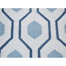 Load image into Gallery viewer, 2&#39;7&quot;x6&#39; Ivory, Soft Wool Hand Woven, Kilim Geometric Design Flat Weave, Reversible Runner Oriental Rug FWR483252