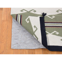 Load image into Gallery viewer, 5&#39;2&quot;x7&#39; Ivory, Navajo Design, Flat Weave Vegetable Dyes, Extra Soft Wool Hand Woven, Oriental Rug FWR483270