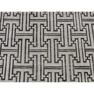 7'10"x10'3" Goose Gray, Pure Silk With Textured Wool, Roman Key Design, Hand Knotted, Oriental Rug FWR484992
