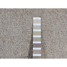 Load image into Gallery viewer, 5&#39;9&quot;x9&#39; Taupe, Fine Jacquard Hand Loomed, Modern Tone On Tone, Wool And Art Silk, Oriental Rug FWR485862