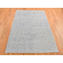 Load image into Gallery viewer, 6&#39;x8&#39;10&quot; Goose Gray, Flat Pile with Raised Silk, Hand Knotted, Tone on Tone, Oriental Rug FWR485904