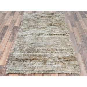 2'10"x5'5" Beige, Shaggy Moroccan Exotic Texture, Undyed Natural Wool Hand Knotted, Oriental Rug FWR492144