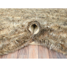 Load image into Gallery viewer, 9&#39;x9&#39; Beige, Shag Flokati Greek Style, Undyed Natural Wool Hand Knotted, Square Oriental Rug FWR495396