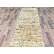 Load image into Gallery viewer, 2&#39;6&quot;x8&#39; Linen Ivory, Ben Ourain Moroccan Berber Shilhah Design, Natural Dyes, Natural Wool, Hand Knotted, Runner Oriental Rug FWR497940