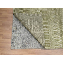 Load image into Gallery viewer, 4&#39;9&quot;x6&#39;9&quot; Khaki Brown, Modern Grass Design, Hand Knotted, Wool and Silk, Denser Weave, Lush and Plush, Oriental Rug FWR499296
