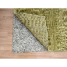 Load image into Gallery viewer, 4&#39;x6&#39;1&quot; Amber Green, Wool And Silk, Modern Grass Design, Hand Knotted, Soft Pile, Denser Weave, Tone On Tone, Oriental Rug FWR499302
