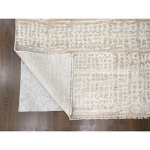 Load image into Gallery viewer, 9&#39;x12&#39; Honey Brown, Tone on Tone, Calm Ambience, Dot Design, Cropped Thin, Hand Knotted, Natural Ambient Color, Soft 100% Wool, Oriental Rug FWR507210
